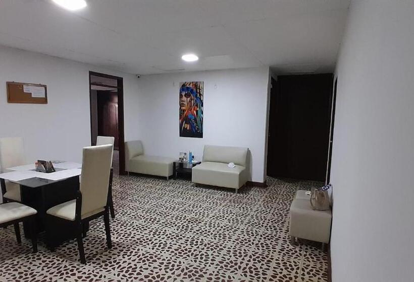 پانسیون Hostal Ciudad Jardin