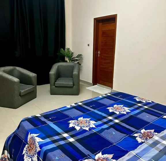 پانسیون Your Private Room In Cotonou Guesthouse