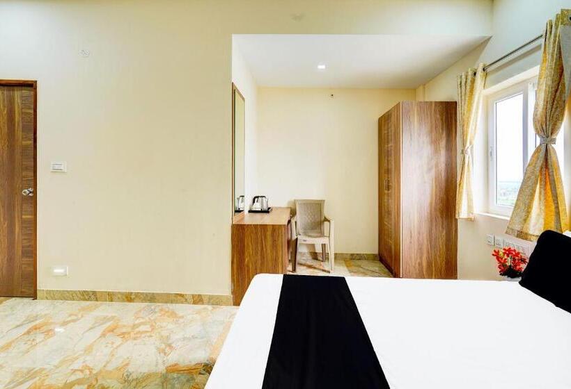 פנסיון Super Hotel O Sriperambadhur Formerly Radha Residency