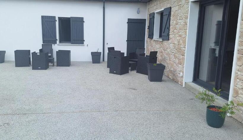 مبيت وإفطار Chambres D Hôtes Les Hirondelles
