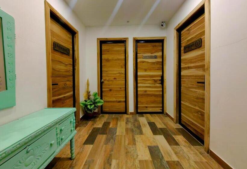 هتل Habitacion Deluxe 2 Con Jacuzzi A 20 Mt Del Parque