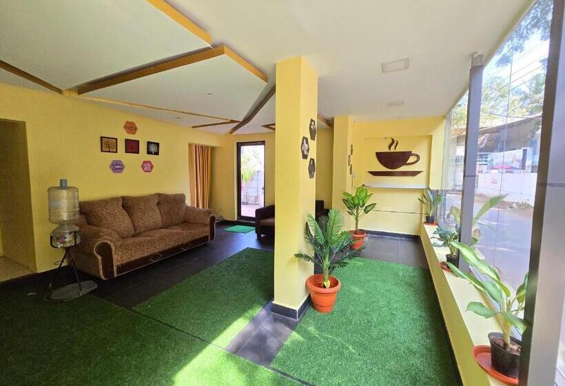 هتل The Sea Walk Beachside Serinity