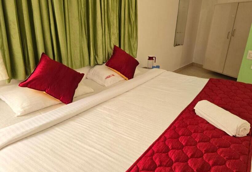 هتل The Sea Walk Beachside Serinity