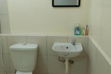 پانسیون Deca Homes Staycation