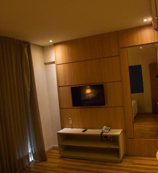 Studio Moderno Bem Localizado
