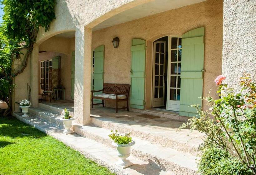 تختخواب و صبحانه Le Bois Des Combes La Bignone