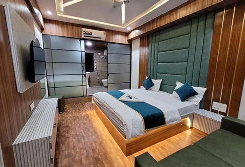 Fabhotel Max