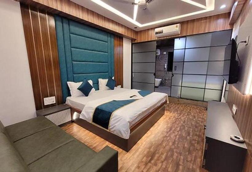 Fabhotel Max
