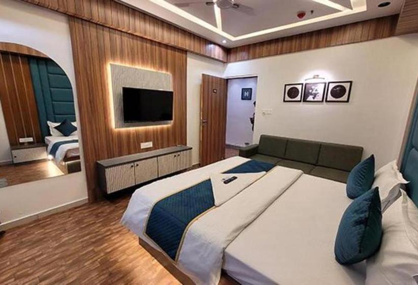 Fabhotel Max