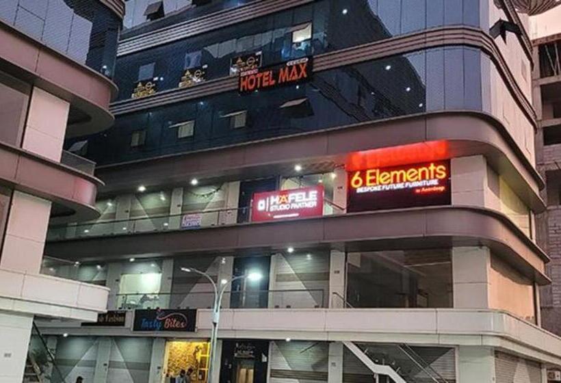 Fabhotel Max