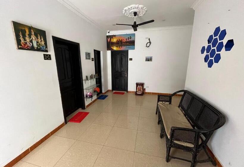 Errol S Homestay And Hostel