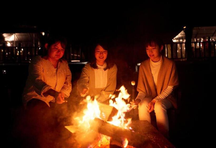 هتل The Glamping Plaza アルプスbase