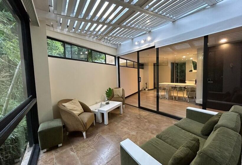 پانسیون Room In Bb   Suite Presidencial En Hotel Proximo Al Aeropuerto