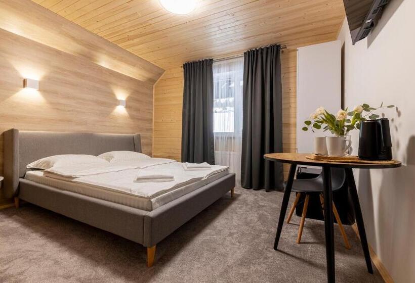 بنسيون Woodvel House