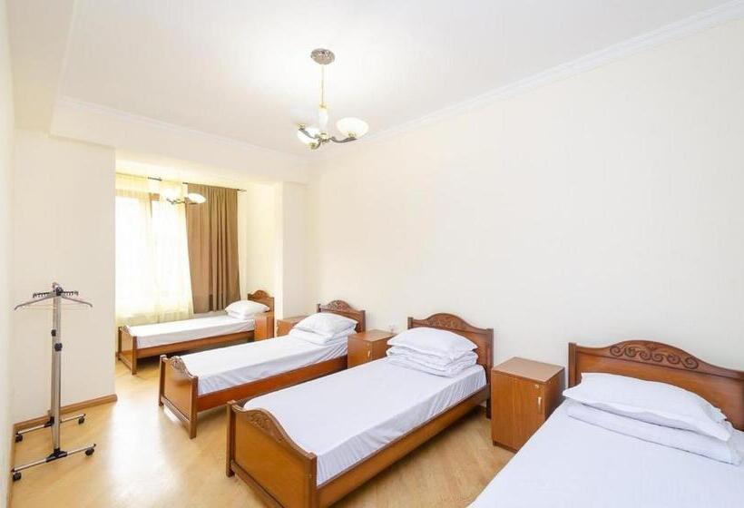 Areva Hostel & Apartment