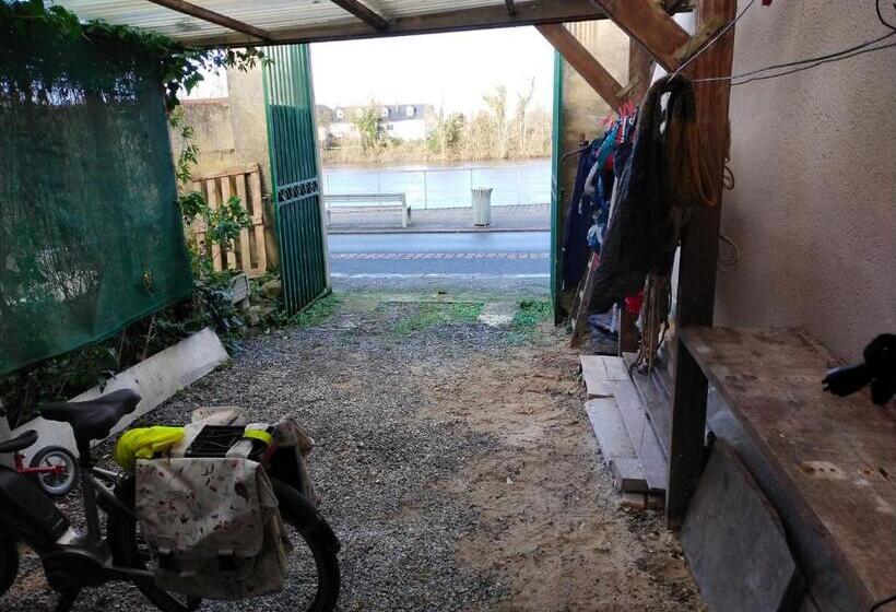 مبيت وإفطار Les Balcons Sur La Loire