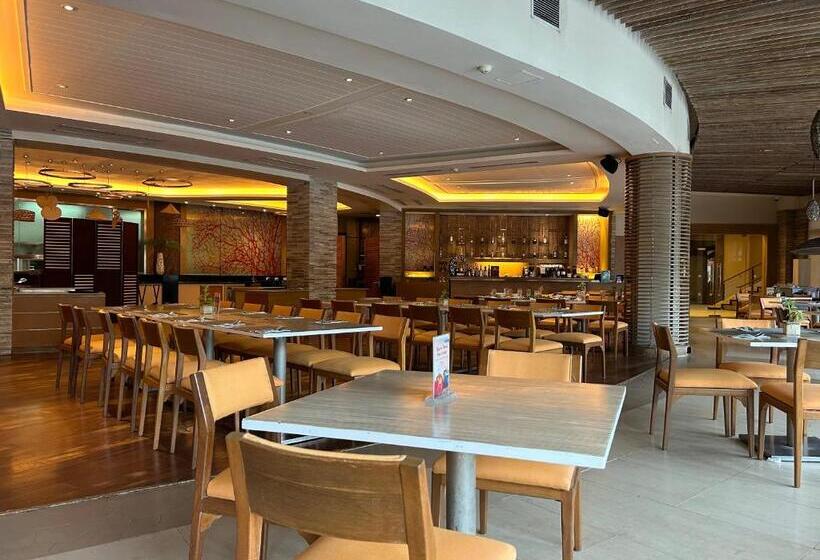 住宿加早餐  Tu Casa At Pico De Loro   Myna B