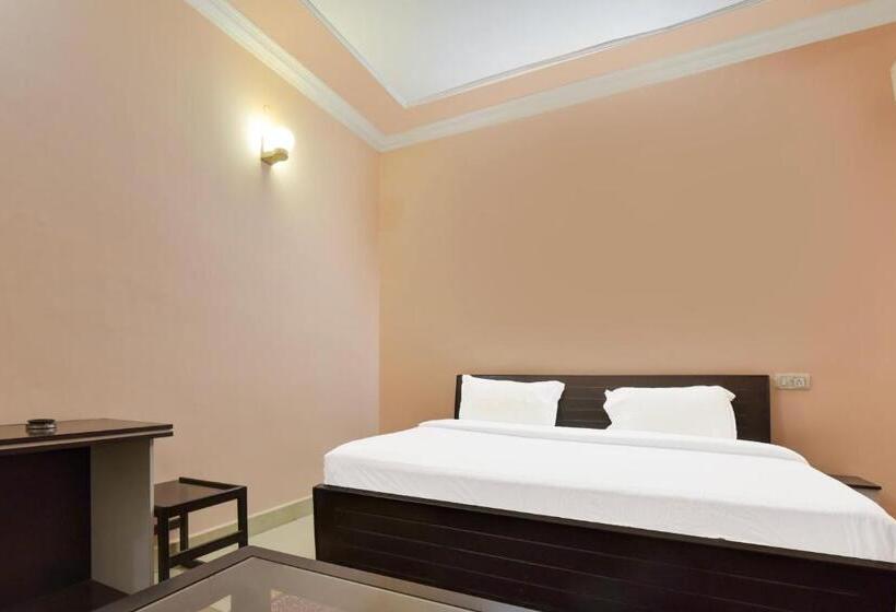 هتل Homewood Suites And Guest House