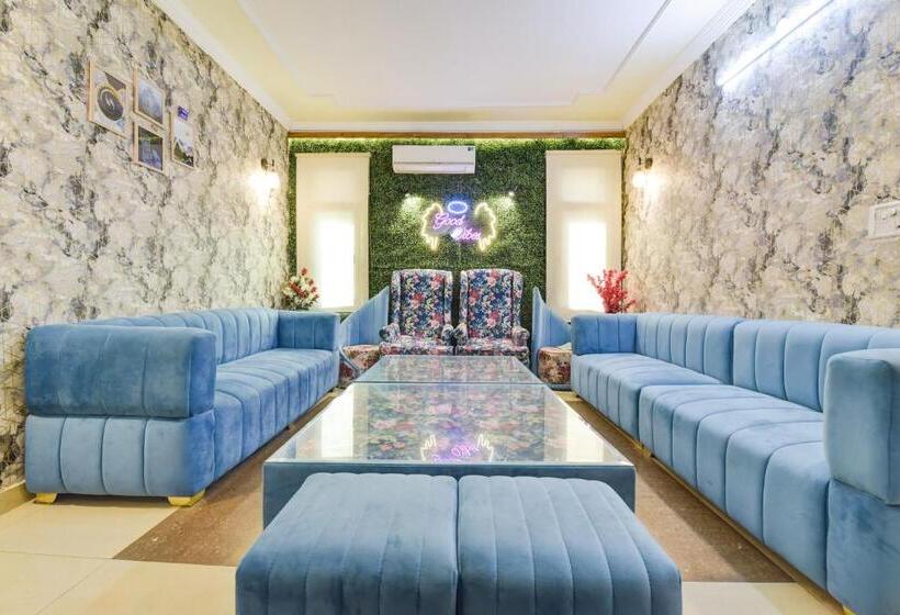 هتل Homewood Suites And Guest House