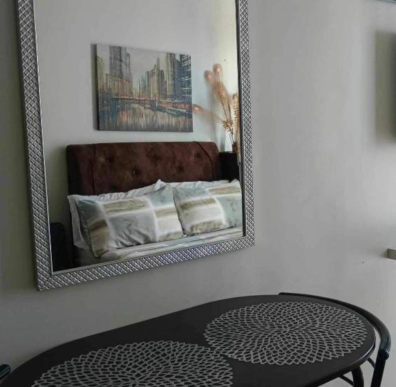 בית מלון כפרי Loop Spacious Studio Unit