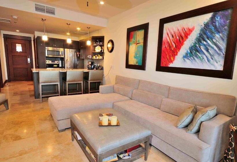Jaco Beach Front Condo In 5 Star Resort!