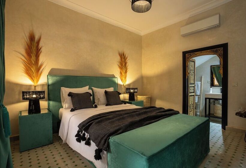 Just V Hotel & Spa