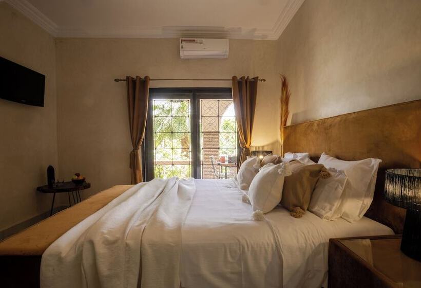 Just V Hotel & Spa