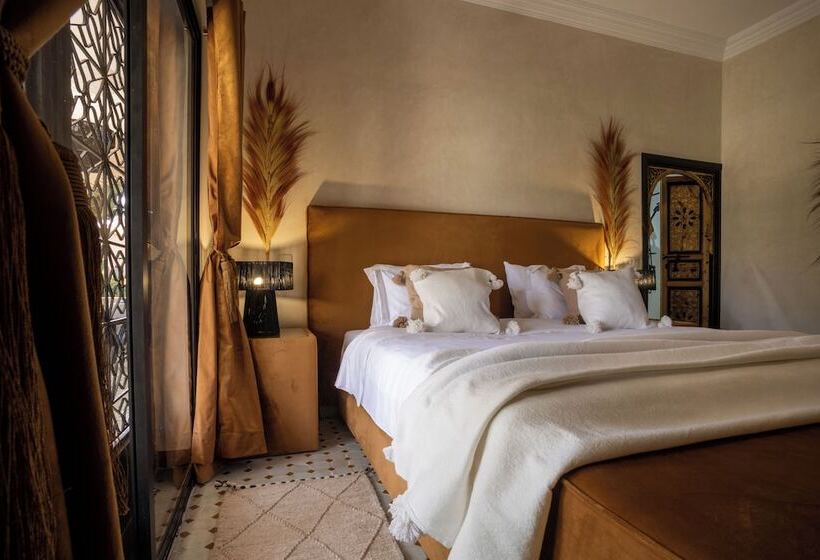Just V Hotel & Spa