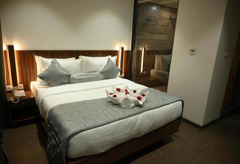Mango Leaf Lake Resort