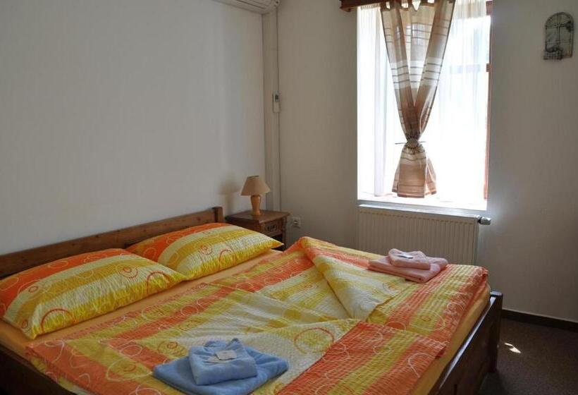 بنسيون Penzion Starý Pivovar