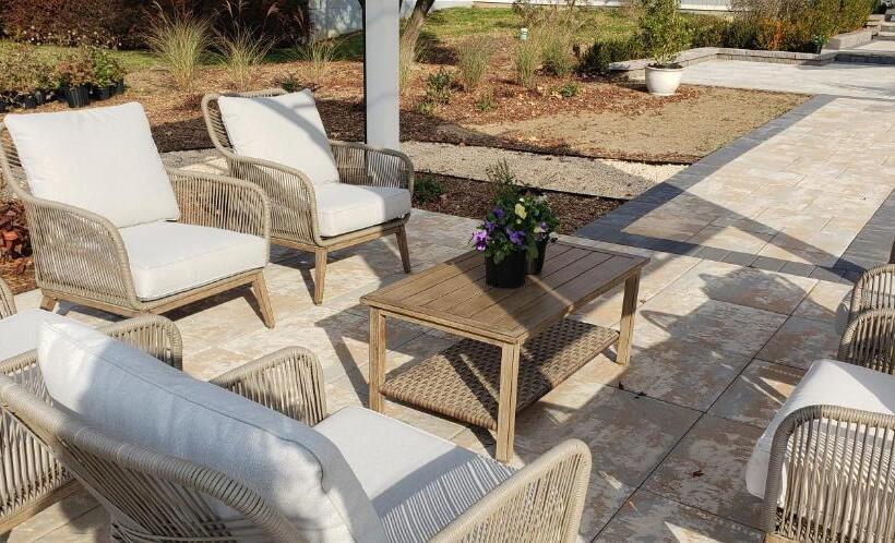 The Rest At Potomac Farms