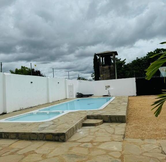 Tulivu Suites Diani