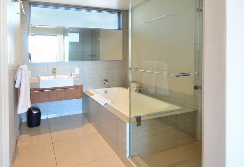 214 Harbour Bridge