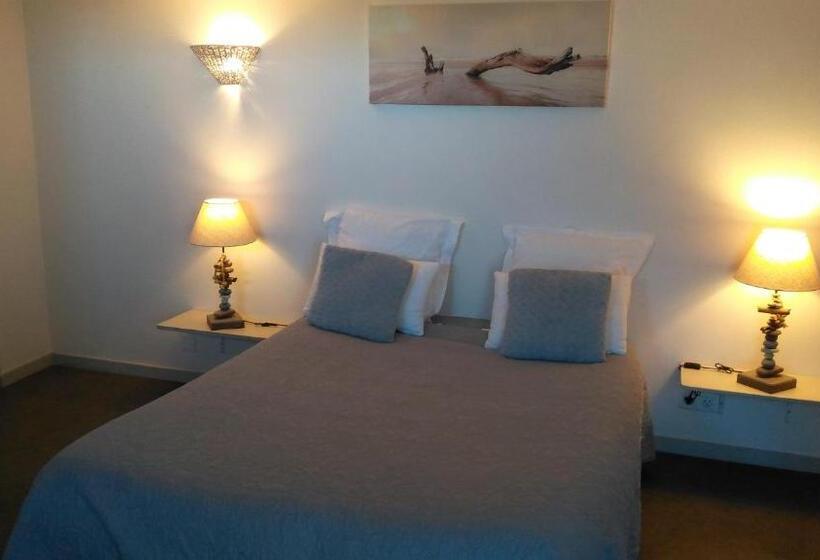 住宿加早餐  Esprit Garrigues D Uzès
