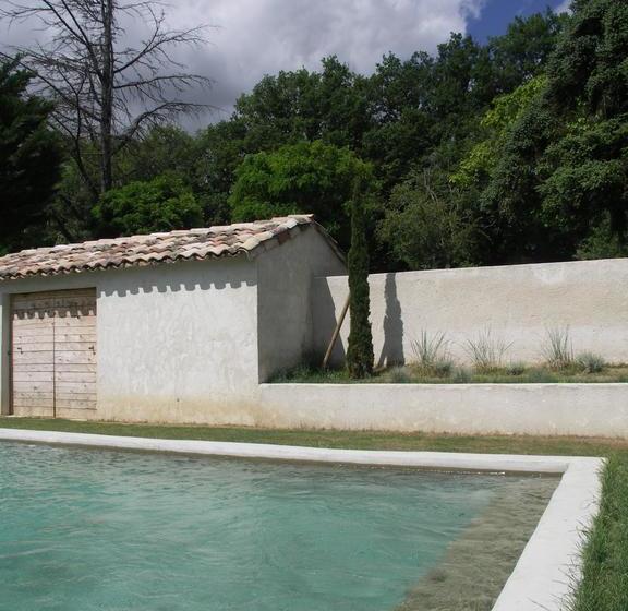 تختخواب و صبحانه La Grande Maison