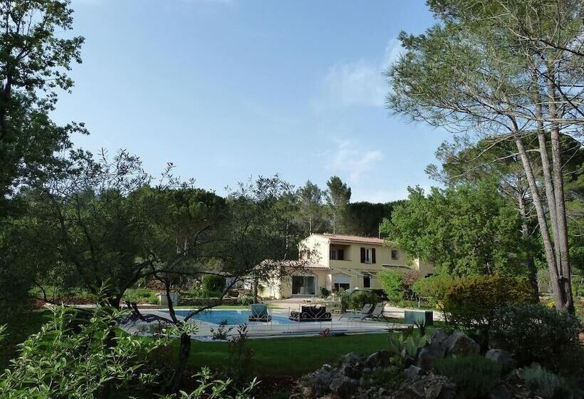 مبيت وإفطار La Maison De La Cigale