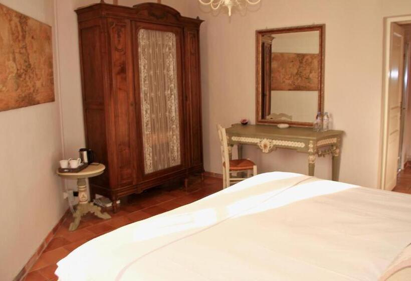 住宿加早餐  Sainte Hélène Chambres D Hôtes & Appartement