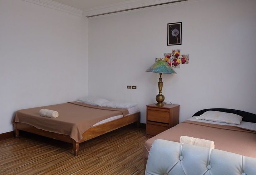 Dejavu Bed And Breakfast
