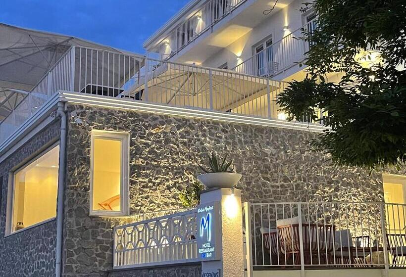 مسافرخانه Relais Manfredi