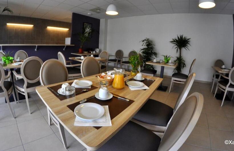 ホテル Douce France