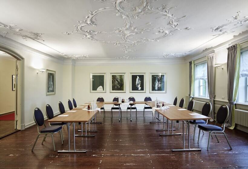 בית מלון כפרי & Gästehaus Gut Kaden