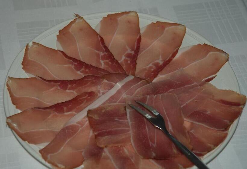 ホテル Gästehaus Heller