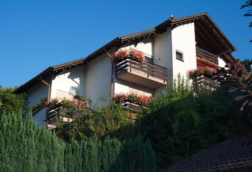 ホテル Gästehaus Heller