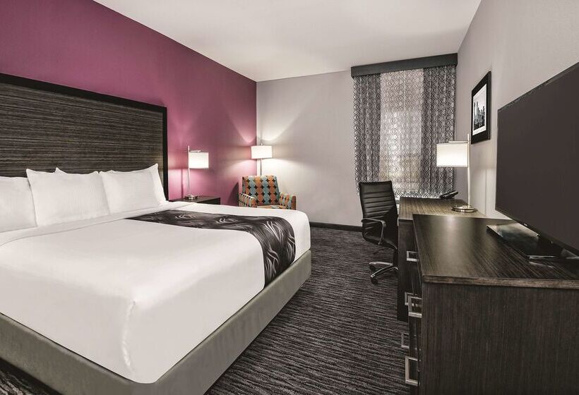 Отель La Quinta By Wyndham Dallas Grand Prairie North