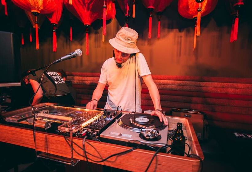 Fotos del hotel Me And All Hotel Düsseldorf:  56