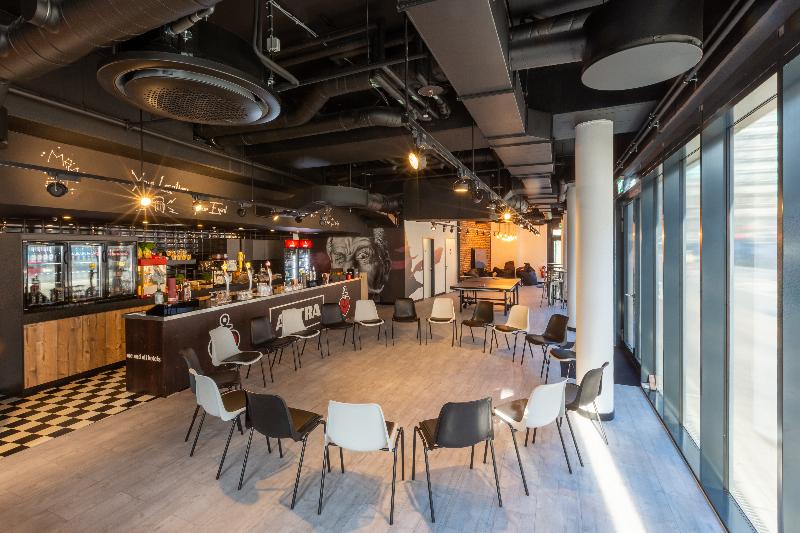 Me And All Hotel Dusseldorf, By Hyatt