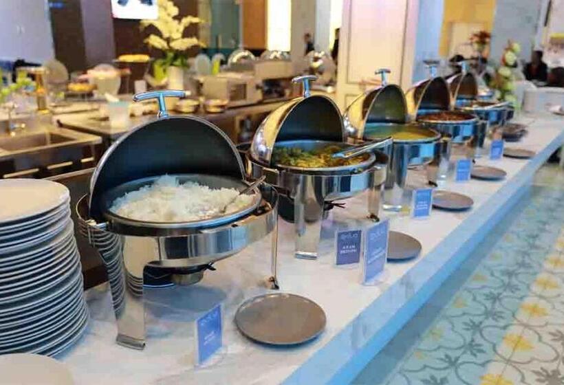 هتل Odua Weston Jambi