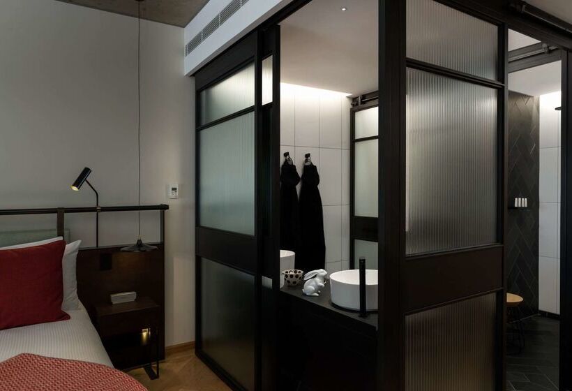 فندق Qt Melbourne