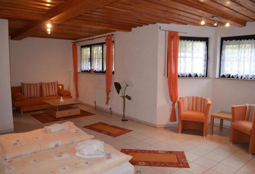 ホテル Restaurant Waldschlössel