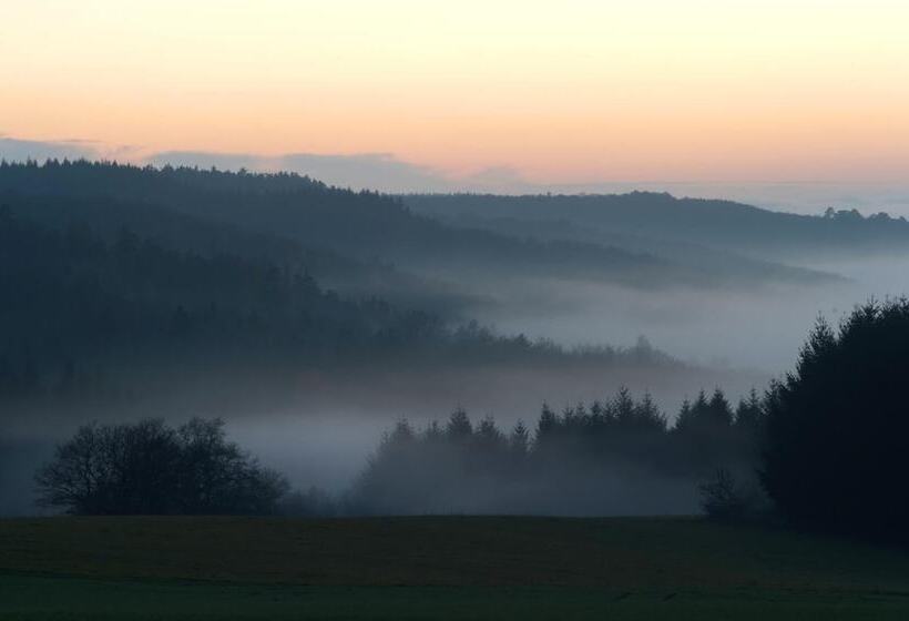 ホテル Weingut Hees   Landgasthof Zum Jäger Aus Kurpfalz